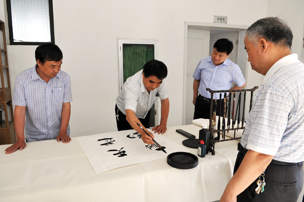 陕西服装工程学院