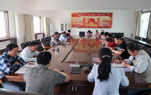 学习党章.jpg